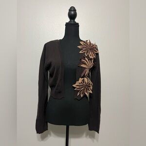 Lu Lu Lame cashmere cropped sweater. Gently Used. Size XL, fits like a L.